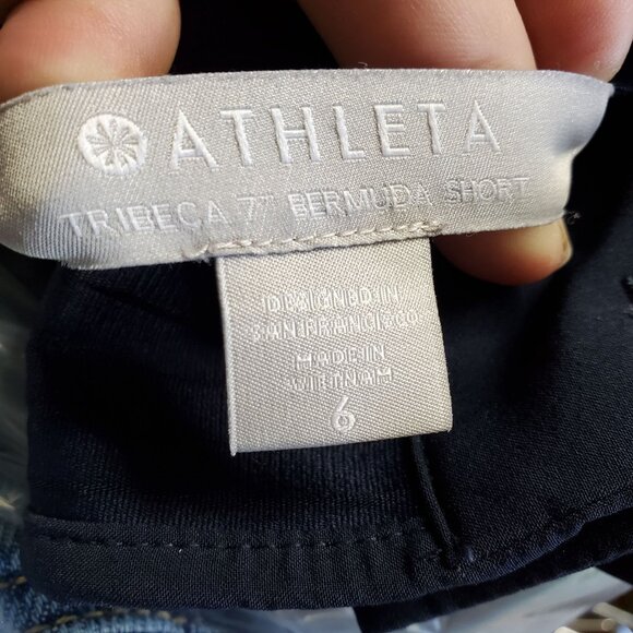 Athleta Shorts Womens Size 6 Navy Blue Tribeca 7" Recycled Polyester Blend - Picture 2 of 8